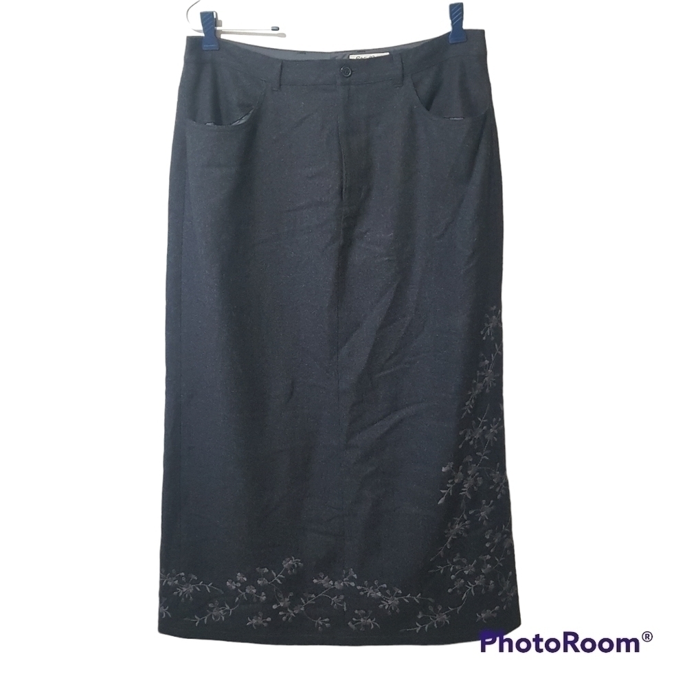 Eddie Bauer Wool Blend Maxi Skirt with Floral Embroidery & Pockets